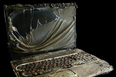 Thói quen xấu 'bóp chết' thiết bị điện tử